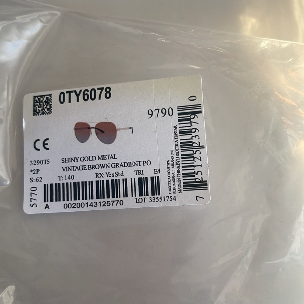 Tory Burch
Polarized 62mm
Aviator Sunglasses - Picture 8 of 8